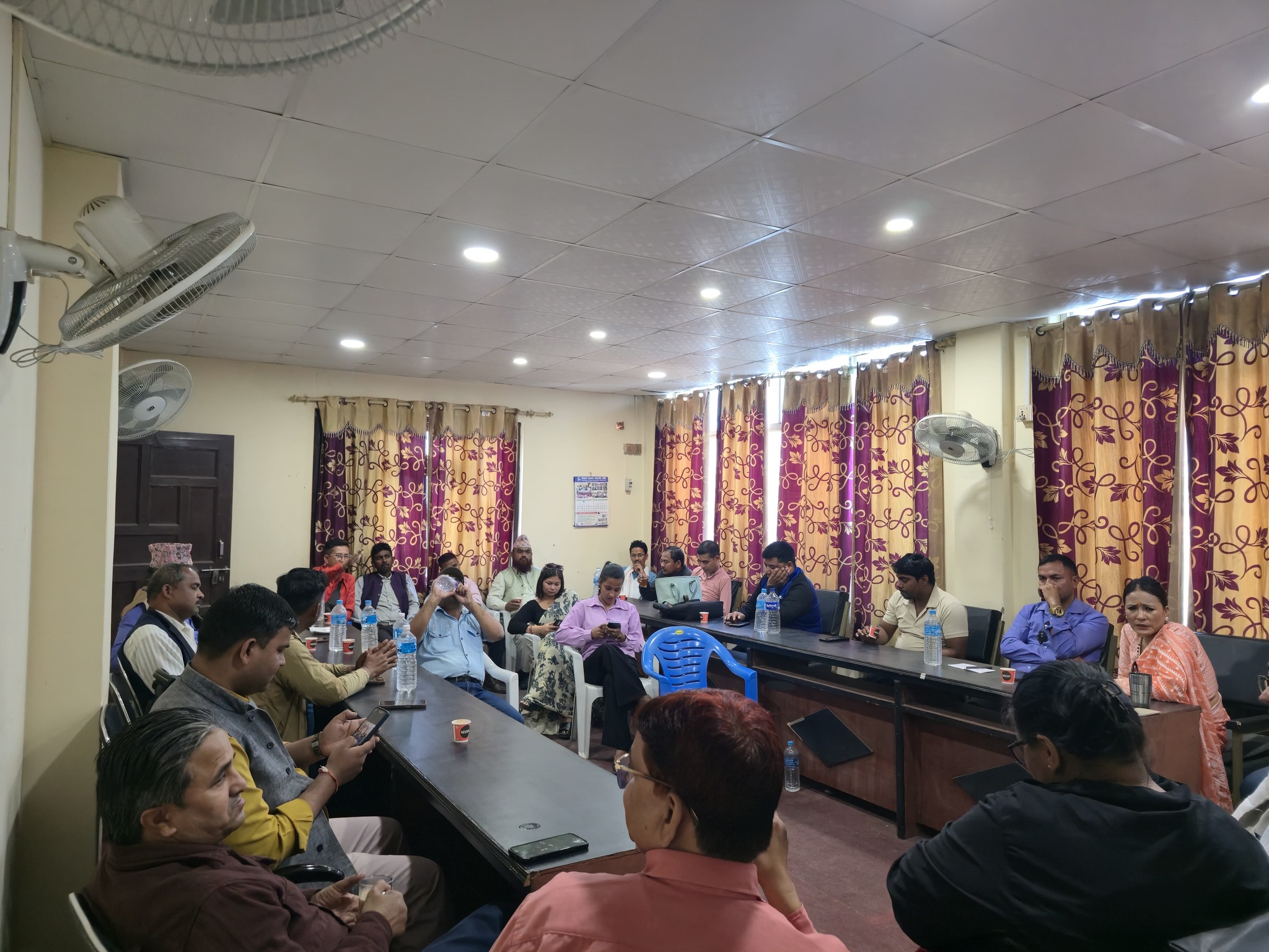 निजी मिडियामा लगाइएको आर्थिक नाकाबन्दी विरुद्ध बाँकेका पत्रकार