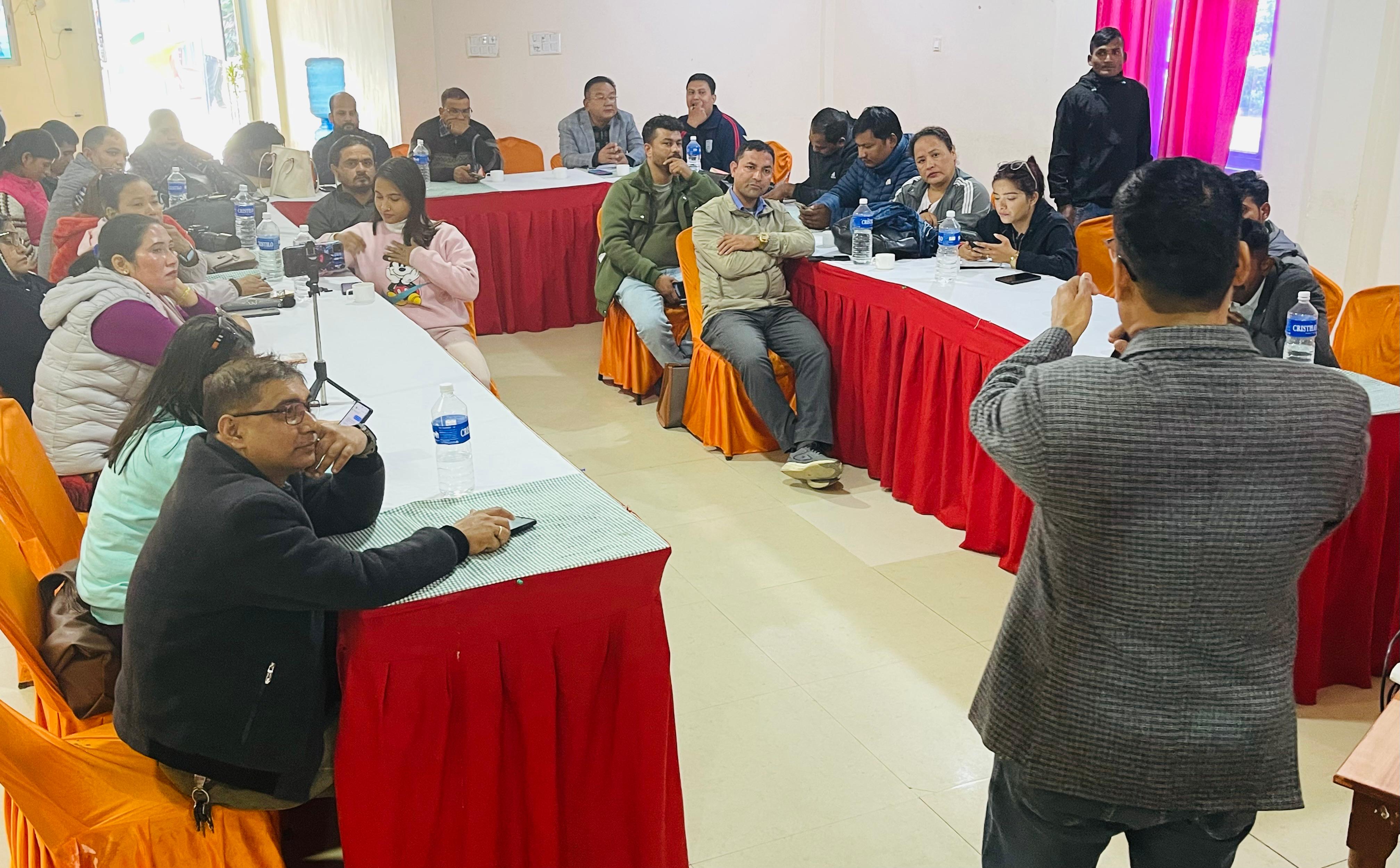 'कानून र पत्रकारिताः अभिमुखीकरण कार्यक्रम' मा सहभागी पत्रकारहरु