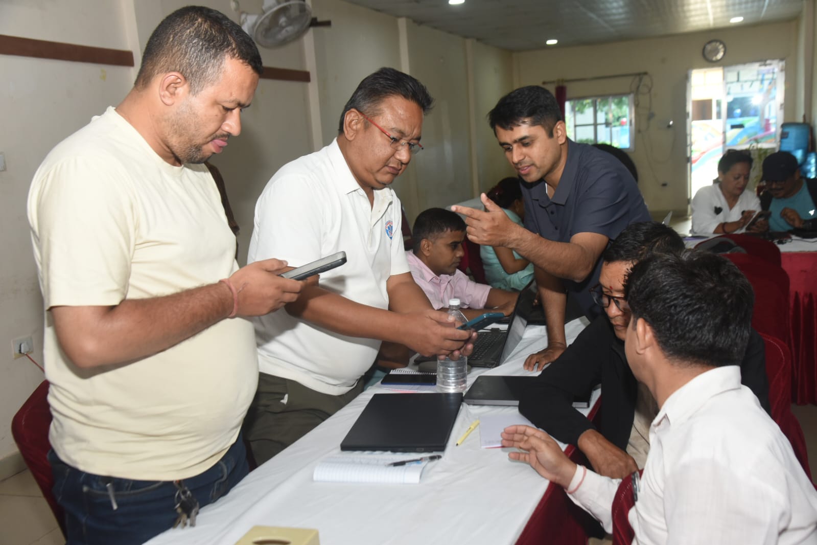 एआई तालिम लिँदै पत्रकारहरु